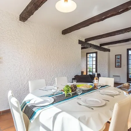 度假居 Le Rayolet By Interhome