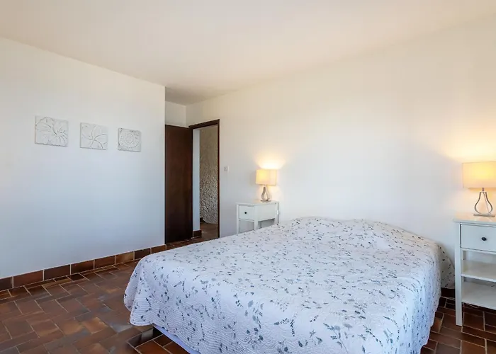 Le Rayolet By Interhome * ليه بروسك